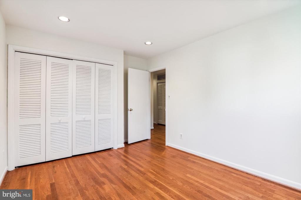 813 DOWNS DRIVE