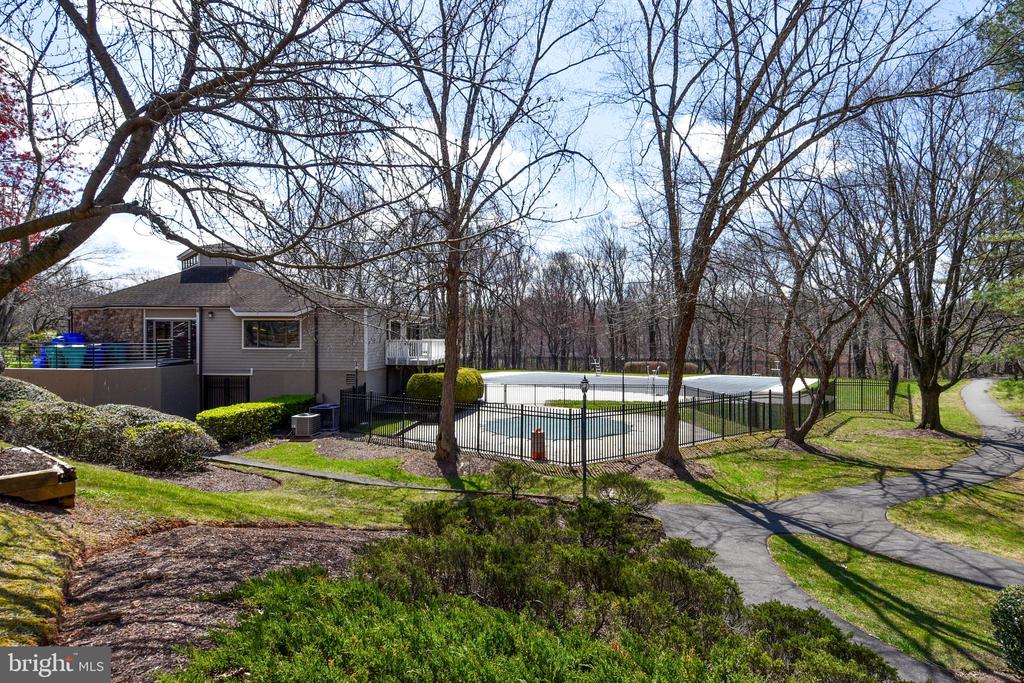 20206 THUNDERHEAD WAY