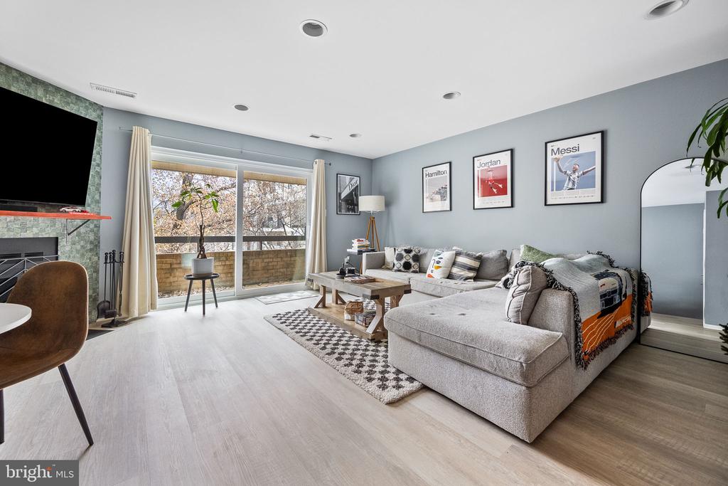 5143 DUDLEY LANE Unit: 45