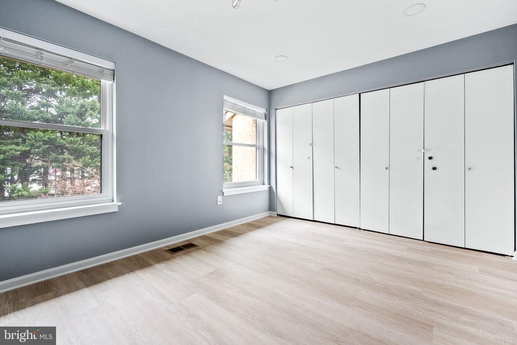 5143 DUDLEY LANE Unit: 45