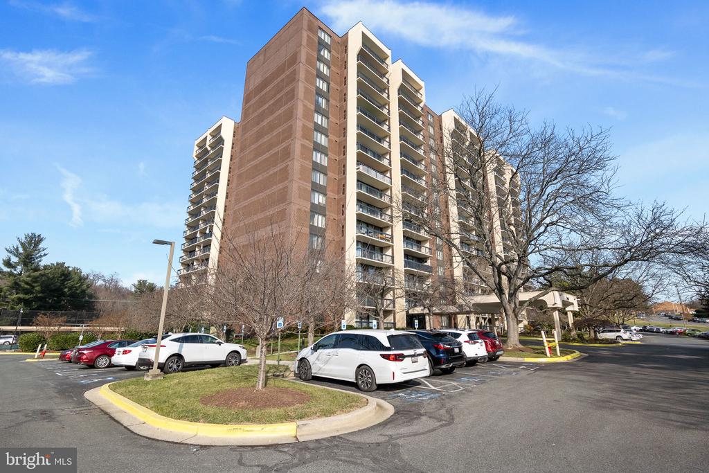 7401 WESTLAKE TERRACE Unit: 409