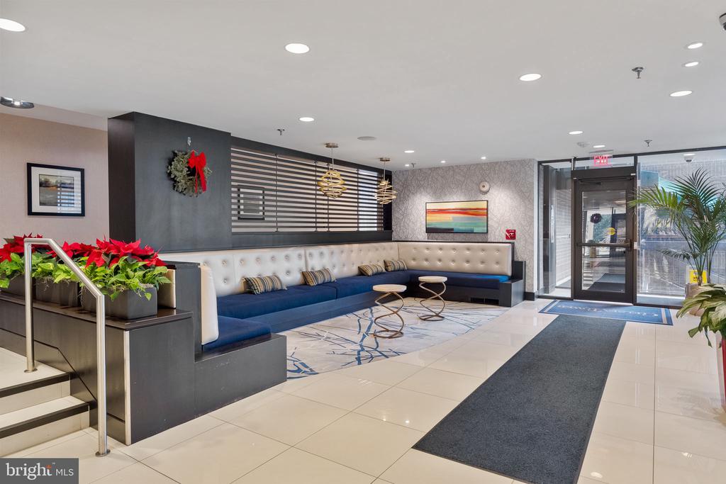 7401 WESTLAKE TERRACE Unit: 409