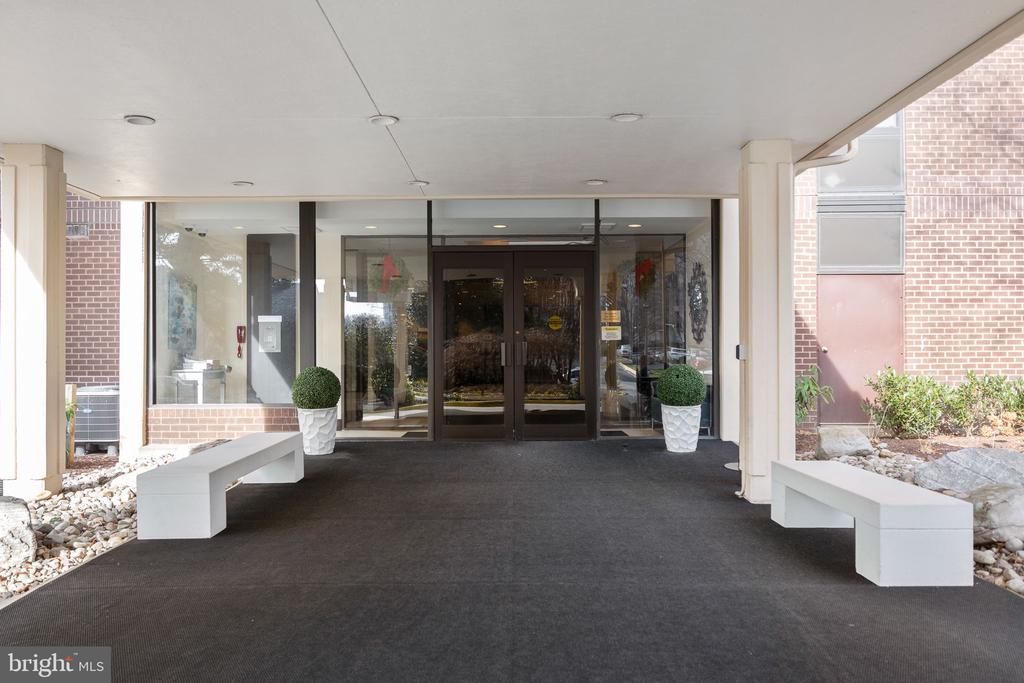 7401 WESTLAKE TERRACE Unit: 409