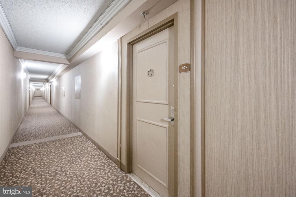 7401 WESTLAKE TERRACE Unit: 409