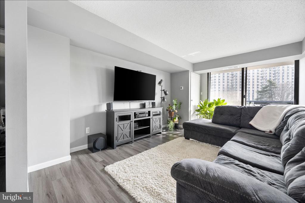 7401 WESTLAKE TERRACE Unit: 409
