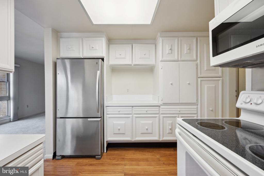 3366 CHISWICK COURT Unit: 54-B