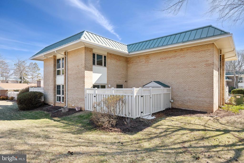 3366 CHISWICK COURT Unit: 54-B