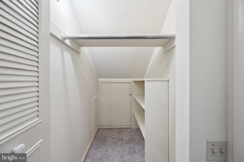 3366 CHISWICK COURT Unit: 54-B