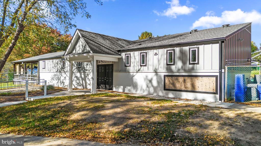 15301 WATERGATE ROAD