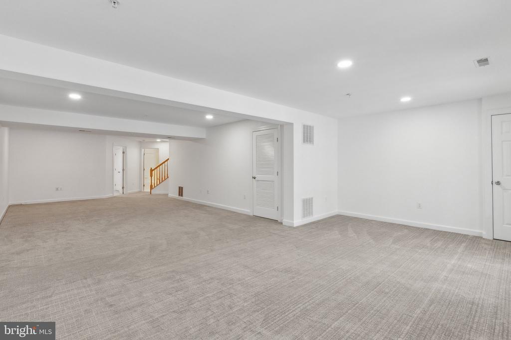 12422 FALCONBRIDGE DRIVE