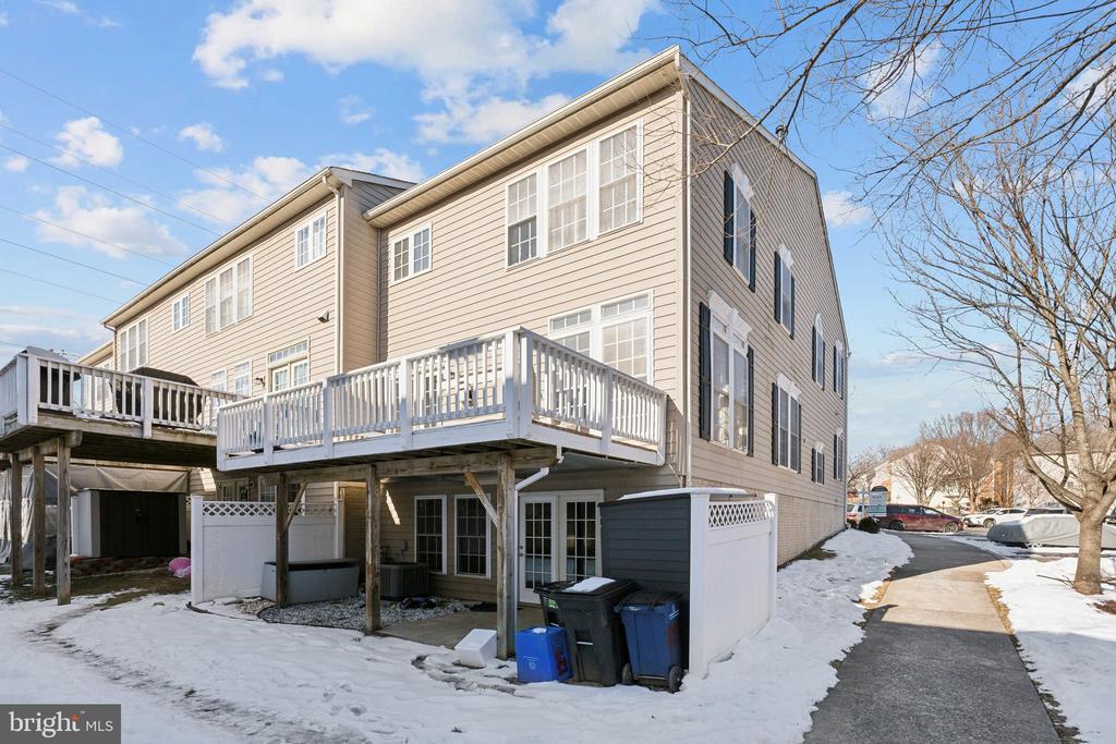 12422 FALCONBRIDGE DRIVE
