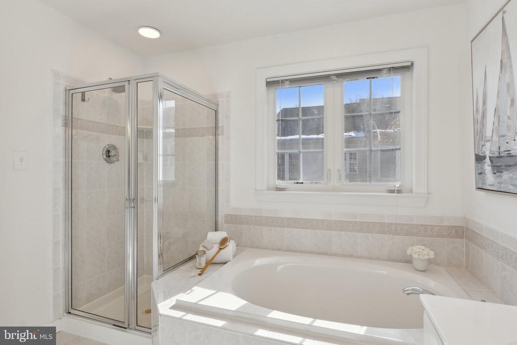 12422 FALCONBRIDGE DRIVE