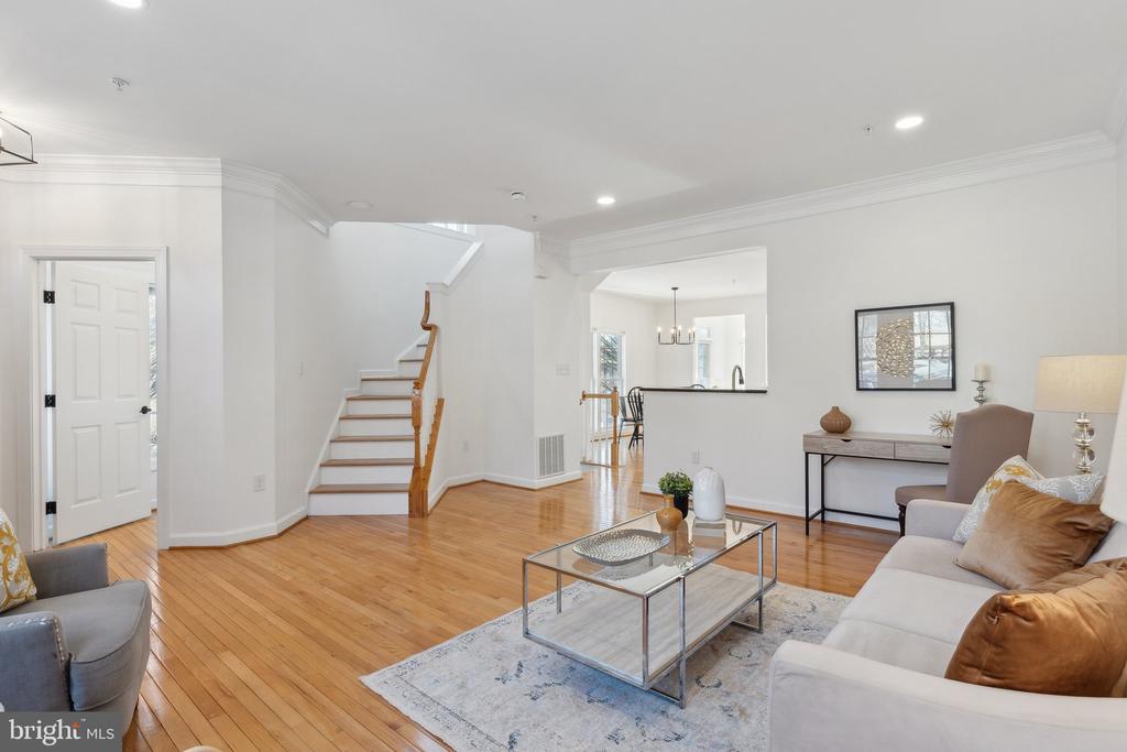 12422 FALCONBRIDGE DRIVE