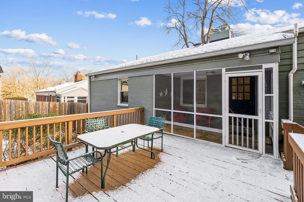 9016 WALDEN ROAD