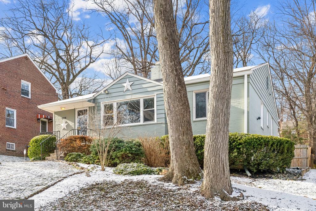 9016 WALDEN ROAD
