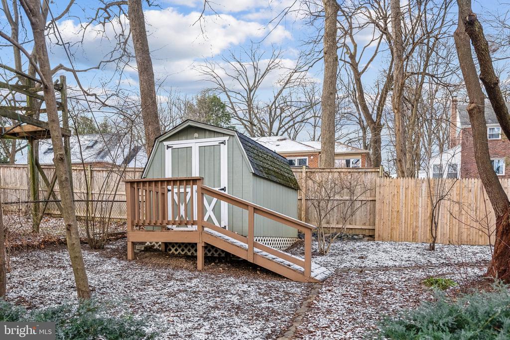9016 WALDEN ROAD