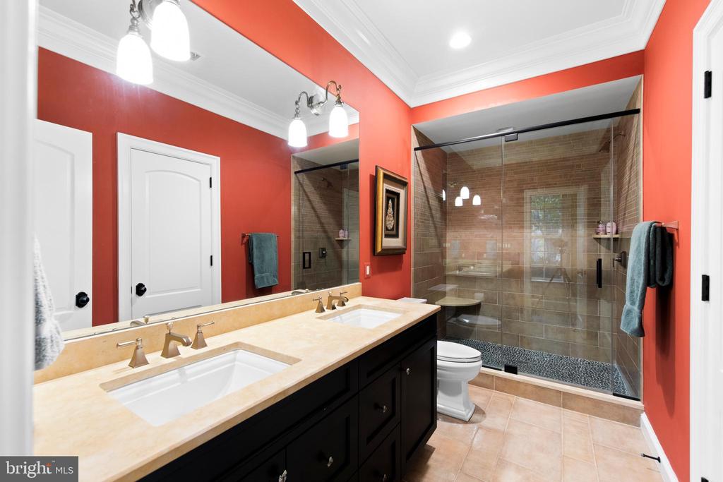 8609 COUNTRY CLUB DRIVE
