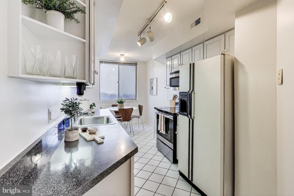 5809 NICHOLSON LANE Unit: 1205