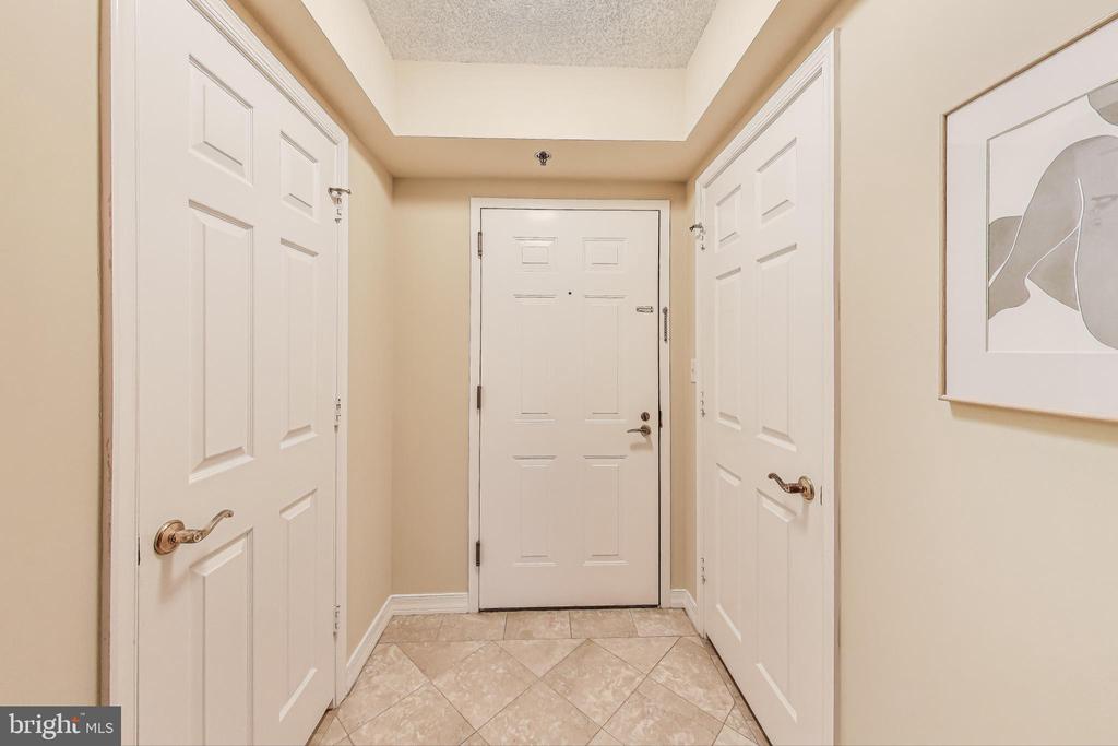 5809 NICHOLSON LANE Unit: 1205