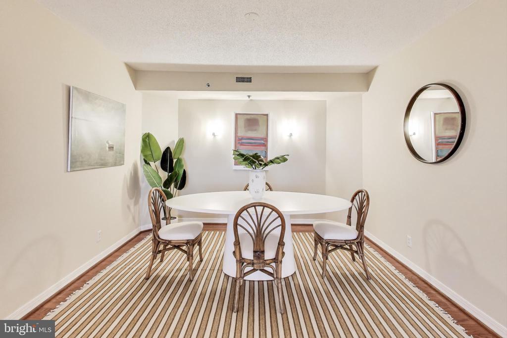 5809 NICHOLSON LANE Unit: 1205