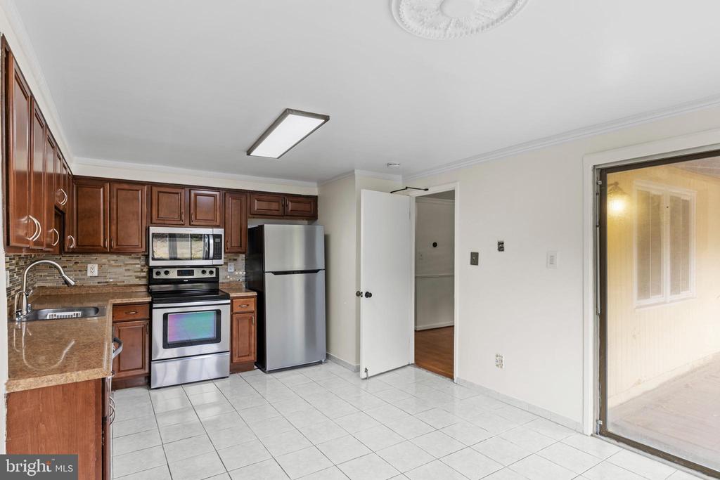 19043 CAPEHART DRIVE