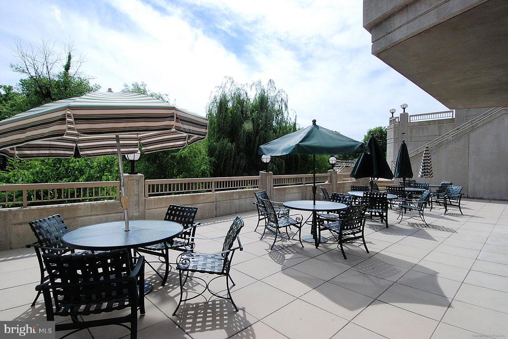 3210 N LEISURE WORLD BOULEVARD Unit: 202
