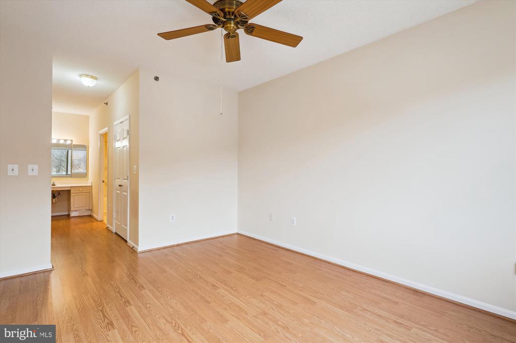 3210 N LEISURE WORLD BOULEVARD Unit: 202