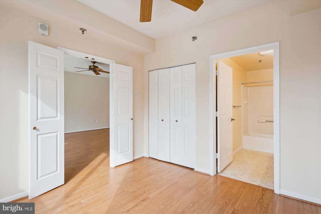 3210 N LEISURE WORLD BOULEVARD Unit: 202