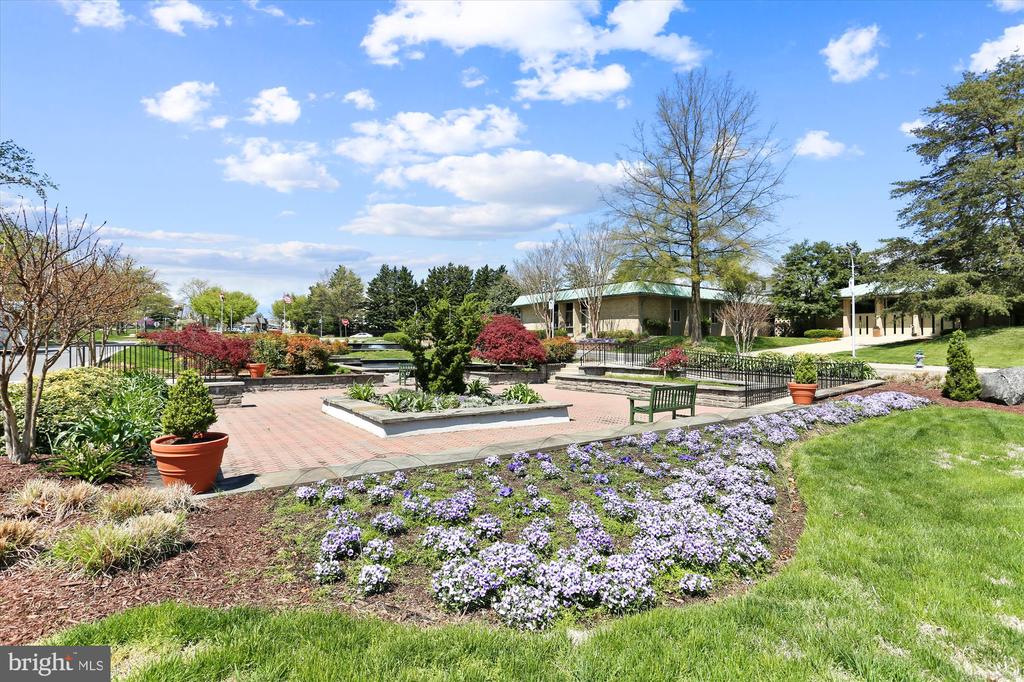 3210 N LEISURE WORLD BOULEVARD Unit: 202