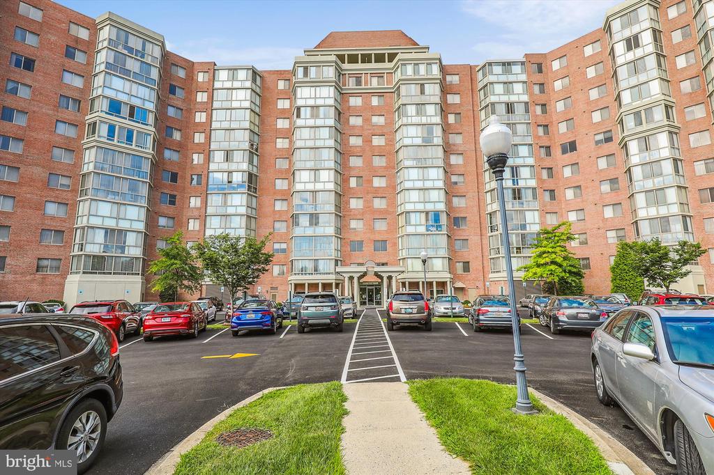 3210 N LEISURE WORLD BOULEVARD Unit: 202