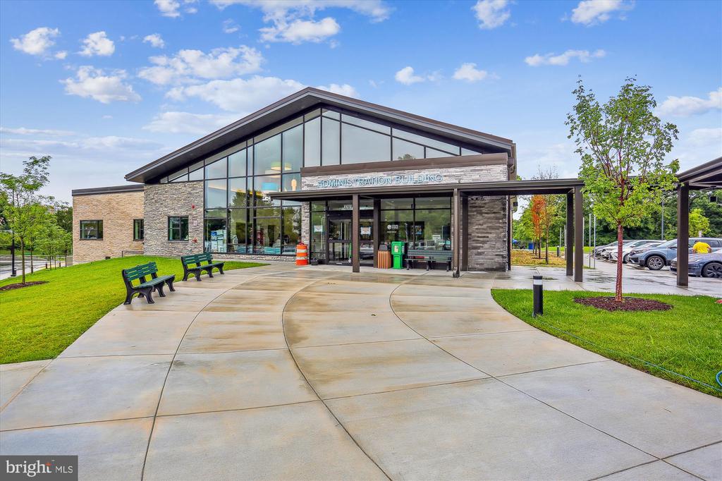 3210 N LEISURE WORLD BOULEVARD Unit: 202