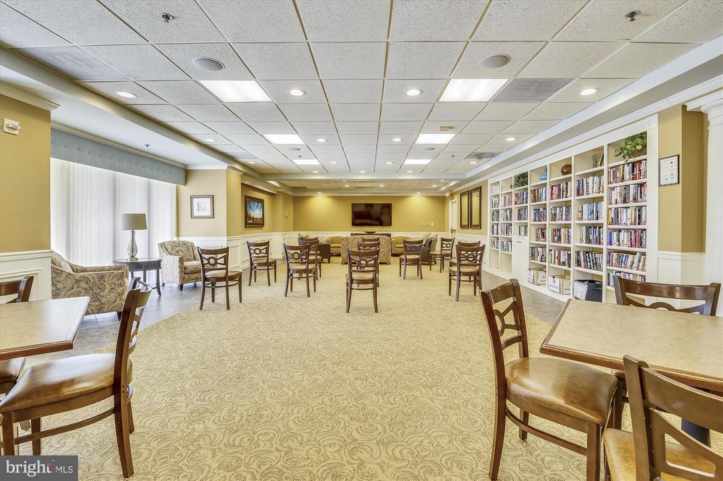 3210 N LEISURE WORLD BOULEVARD Unit: 202