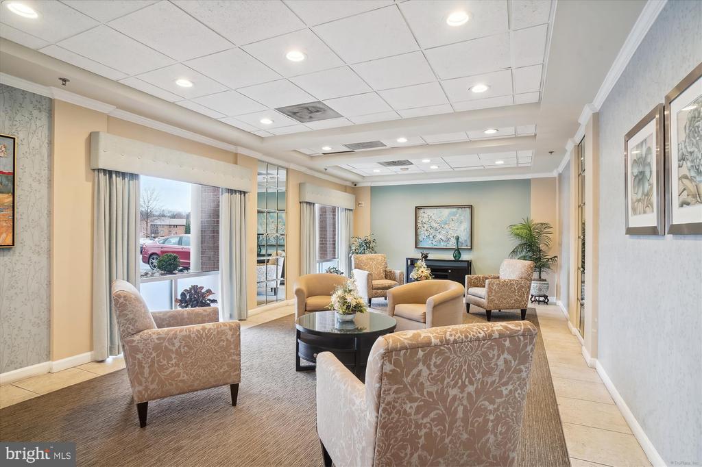 3210 N LEISURE WORLD BOULEVARD Unit: 202