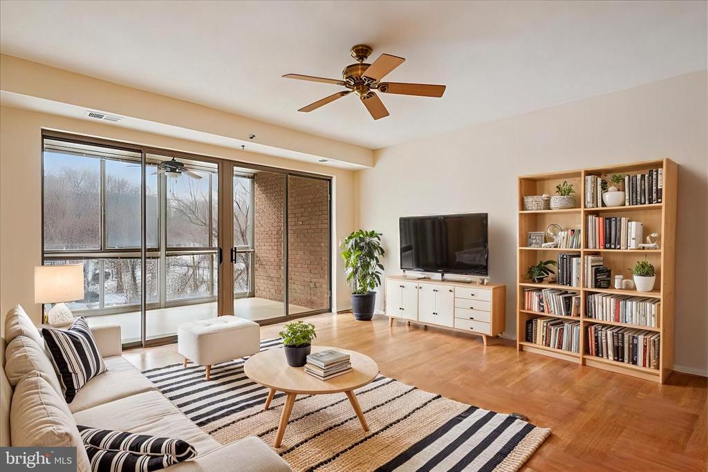 3210 N LEISURE WORLD BOULEVARD Unit: 202