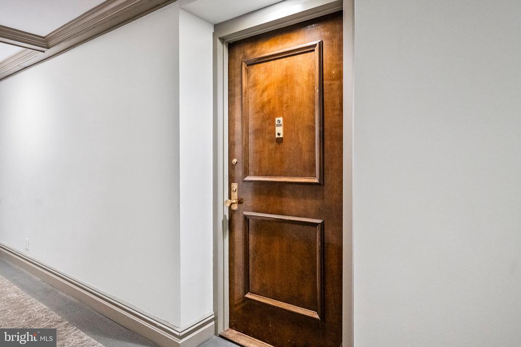 5225 POOKS HILL ROAD Unit: 502S