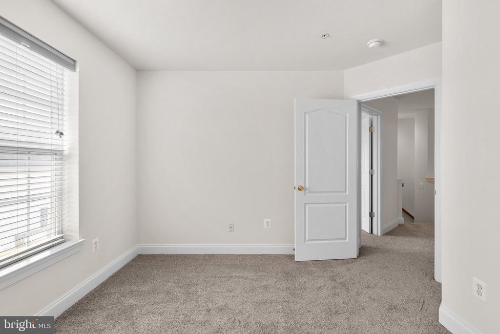 664 ORCHARD RIDGE DRIVE Unit: 100