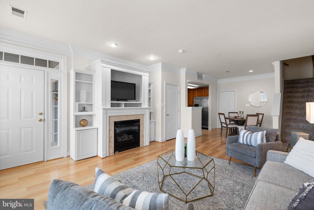 664 ORCHARD RIDGE DRIVE Unit: 100