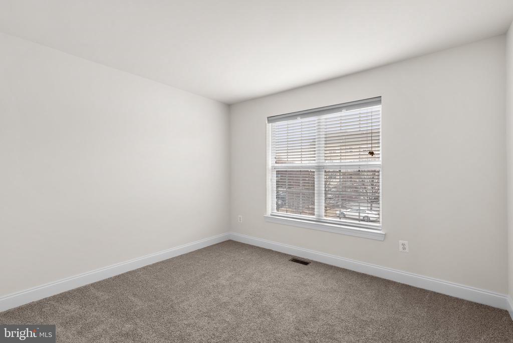 664 ORCHARD RIDGE DRIVE Unit: 100