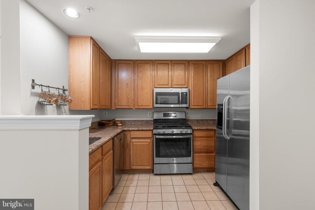 664 ORCHARD RIDGE DRIVE Unit: 100