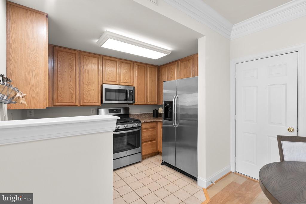 664 ORCHARD RIDGE DRIVE Unit: 100
