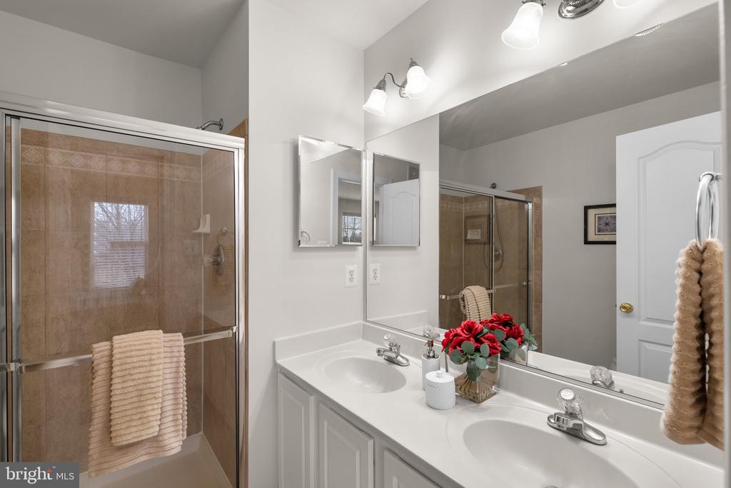 664 ORCHARD RIDGE DRIVE Unit: 100