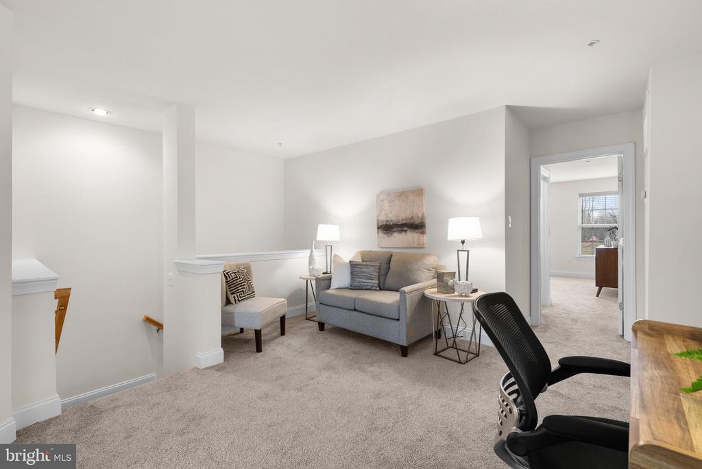 664 ORCHARD RIDGE DRIVE Unit: 100
