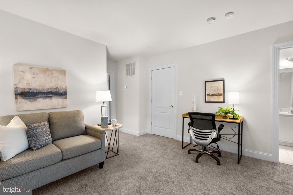 664 ORCHARD RIDGE DRIVE Unit: 100