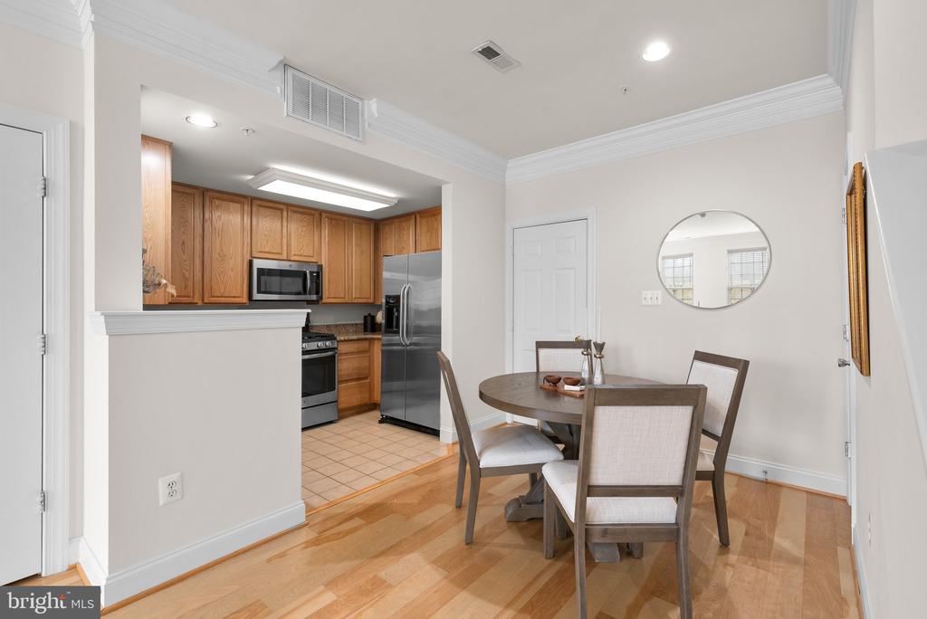 664 ORCHARD RIDGE DRIVE Unit: 100