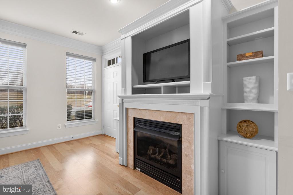 664 ORCHARD RIDGE DRIVE Unit: 100