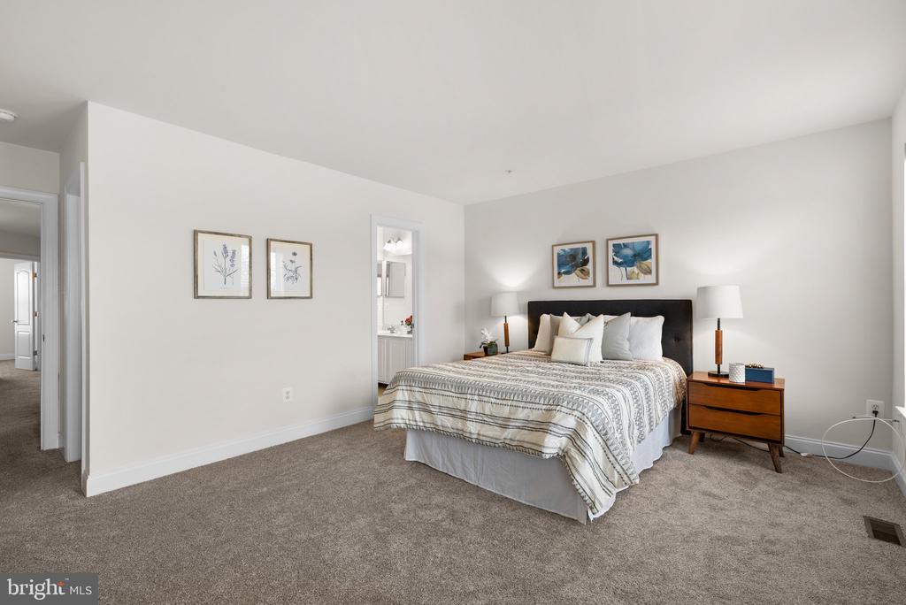664 ORCHARD RIDGE DRIVE Unit: 100