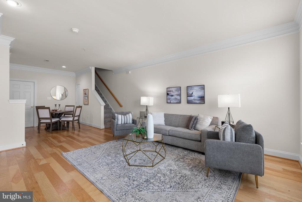 664 ORCHARD RIDGE DRIVE Unit: 100