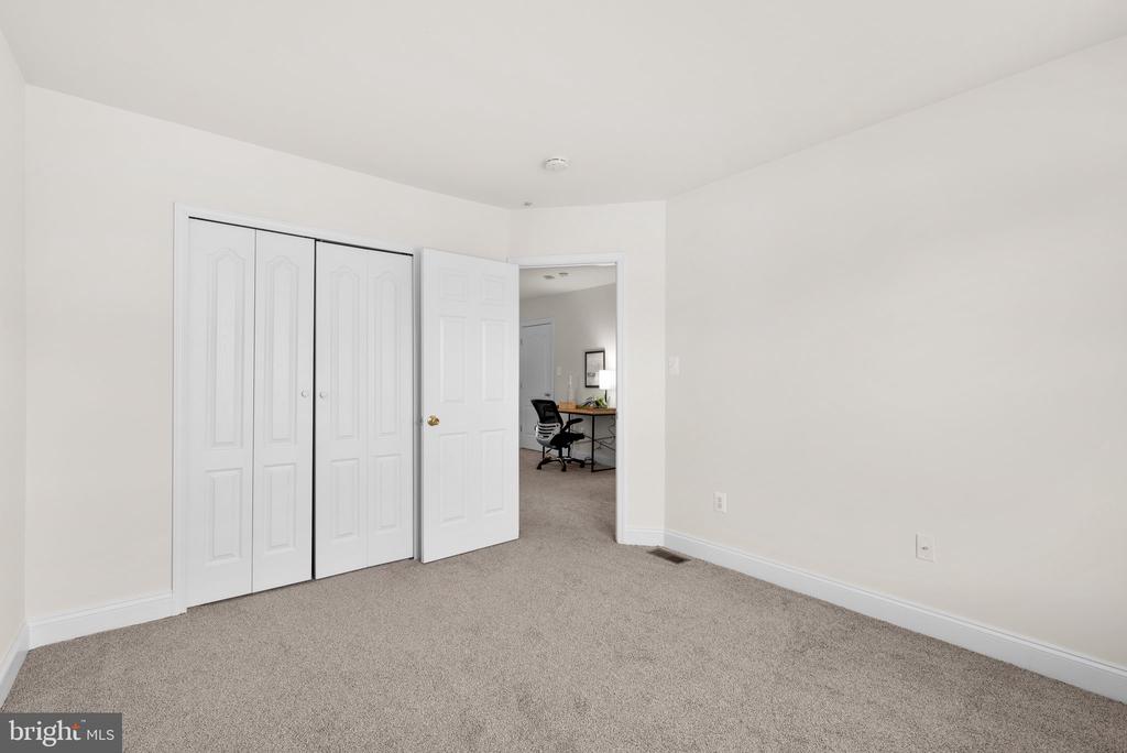 664 ORCHARD RIDGE DRIVE Unit: 100