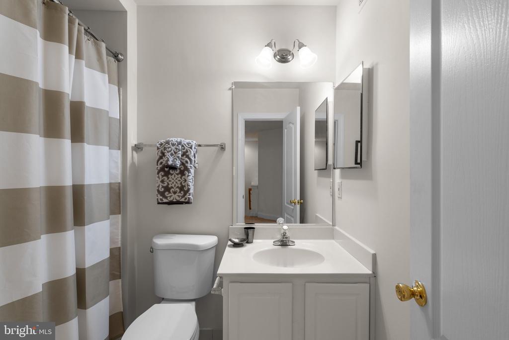 664 ORCHARD RIDGE DRIVE Unit: 100