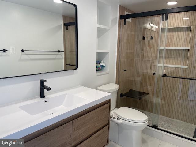 5225 POOKS HILL ROAD Unit: 1104S